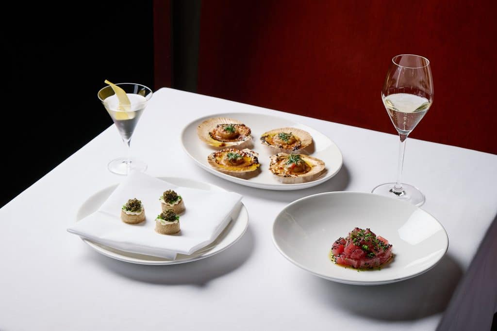 Tuna Tartare, Oysters & Scallops (7)